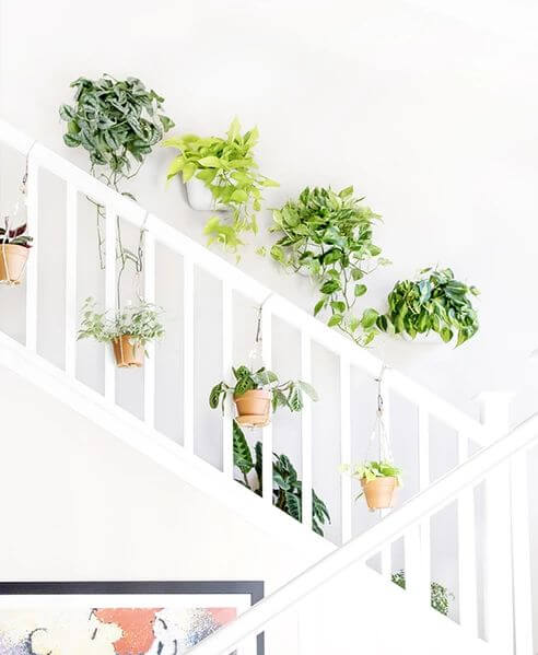 18 Inspiring Green Indoor Gardens On The Staircase - 127
