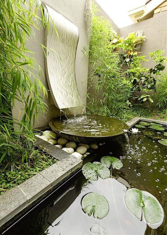 25 Astound Garden Wall Water Feature Ideas - 157