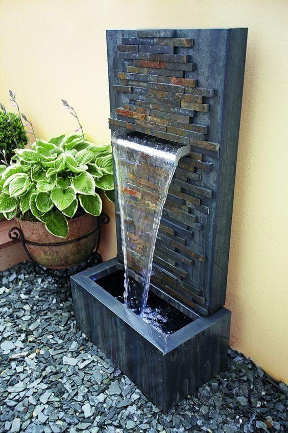 25 Astound Garden Wall Water Feature Ideas - 171