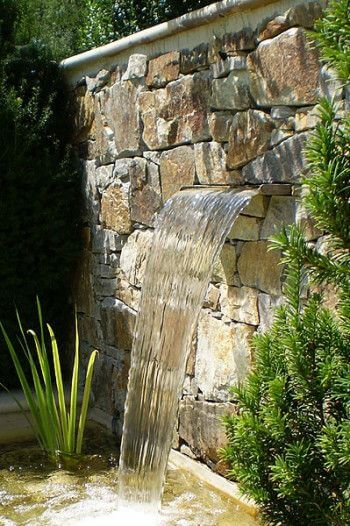 25 Astound Garden Wall Water Feature Ideas - 195