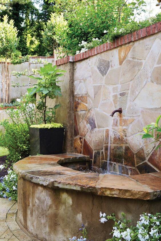 25 Astound Garden Wall Water Feature Ideas - 199