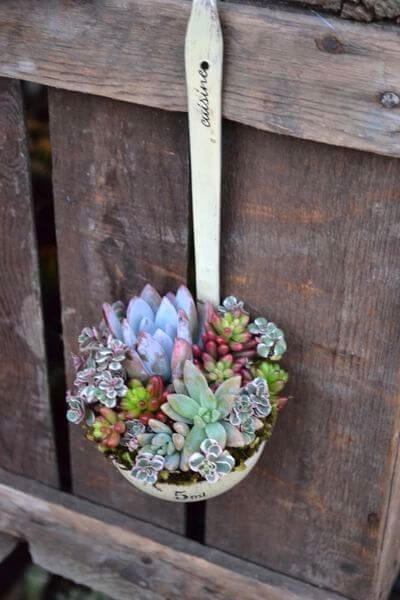 26 Old Silverware And Kitchen Item Projects For Your Garden - 173