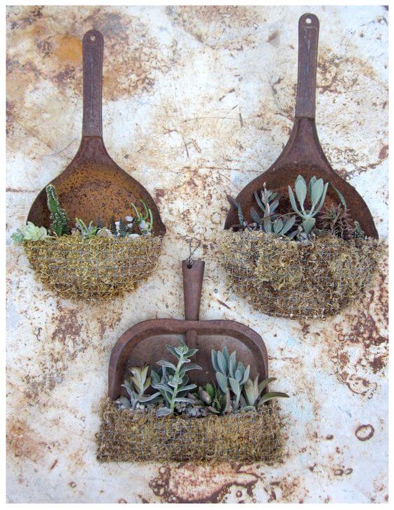 26 Old Silverware And Kitchen Item Projects For Your Garden - 189