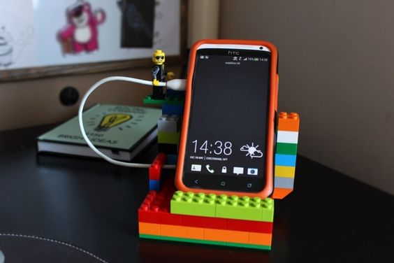 18 Easy DIY Phone Stand Ideas - 115