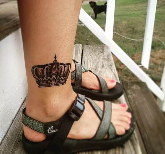 Top 35 Unique King And Queen Crown Tattoo Designs For Couples To Try - 243