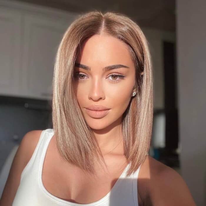 12 Adorable Ideas For Middle Part Bob In 2022 - 81