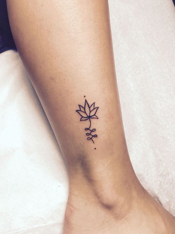 20 Feminine Tattoos Marking Your Grown-Ups - 131
