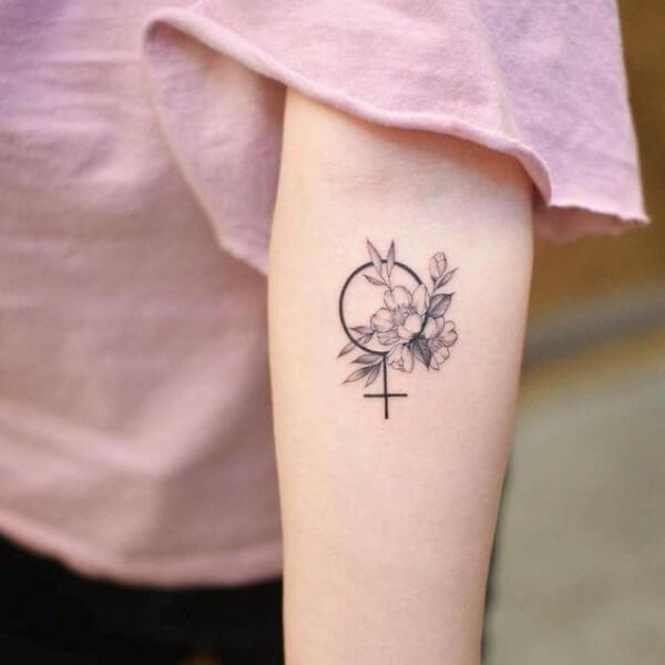 20 Feminine Tattoos Marking Your Grown-Ups - 133