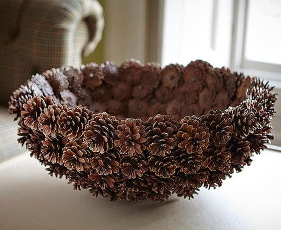 27 Lovely Pine Cones Crafts for Decorating Your Home - 193