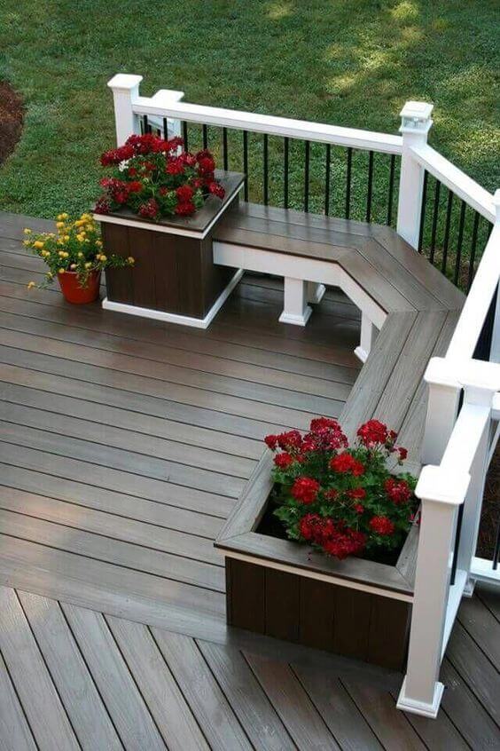 20 Shimmering Outdoor Deck Design Ideas - 139