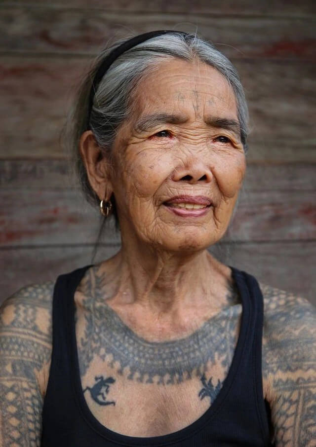 Meet Ms. Whang-Od, The Oldest And The Only "Mambabatok" Tattoo Artist Left In Philippines - 57
