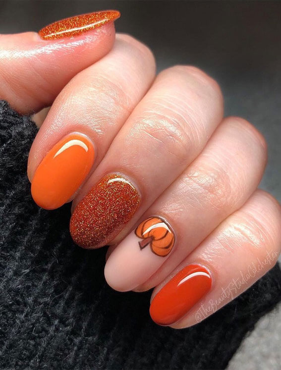 Try 5 Warm Nail Colors To Embrace The Fall - 215