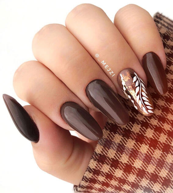 Try 5 Warm Nail Colors To Embrace The Fall - 179
