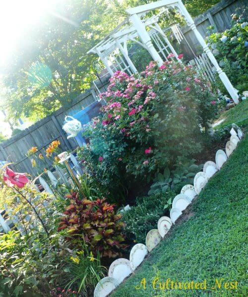 20 Garden Lawn Edging Ideas - 165