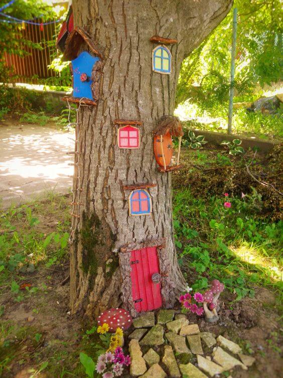 20 Cool Ideas To Decorate A Tree In The Garden - 159