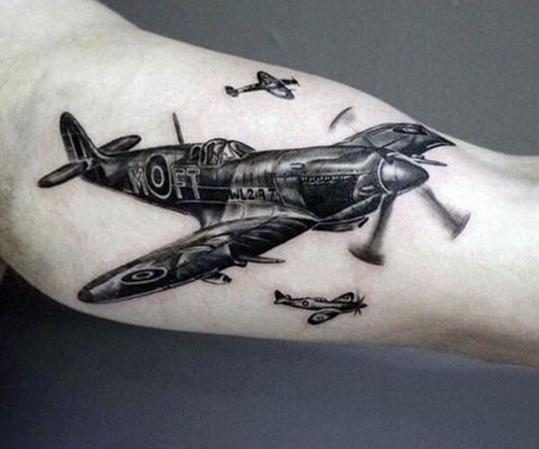 Look At The Most Attractive Airplane Tattoo Specifically Designed For Travel Lovers - 151