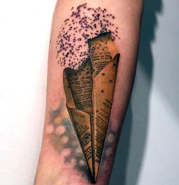 Look At The Most Attractive Airplane Tattoo Specifically Designed For Travel Lovers - 131