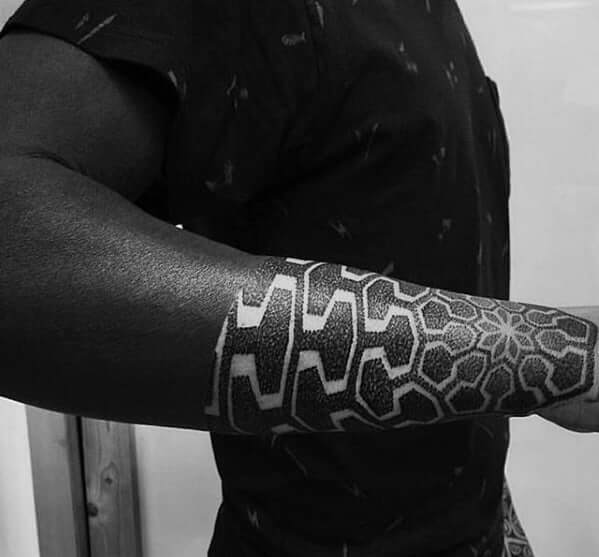 Take A Look At This Collection Of Captivating Solid Black Tattoos - 151