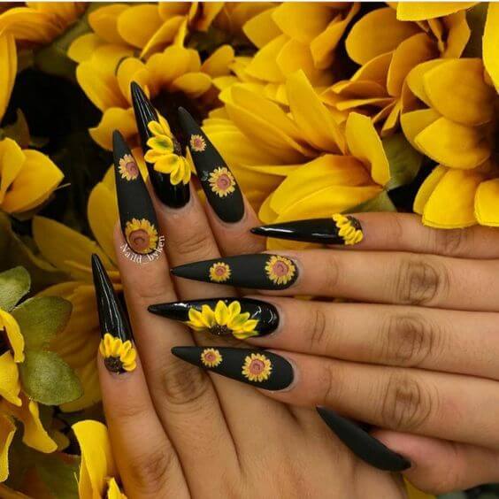 #10 Black And Yellow Sunflower Nails