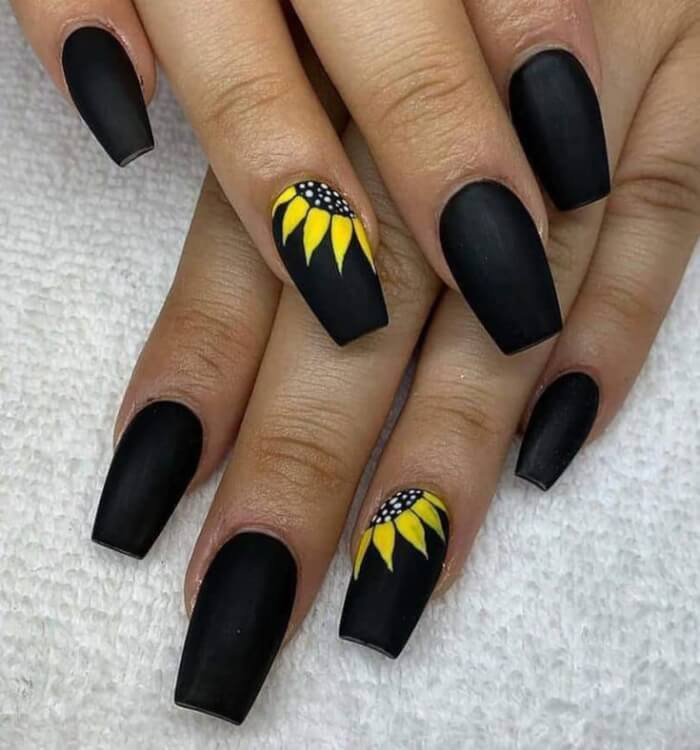 Black Sunflower Nails