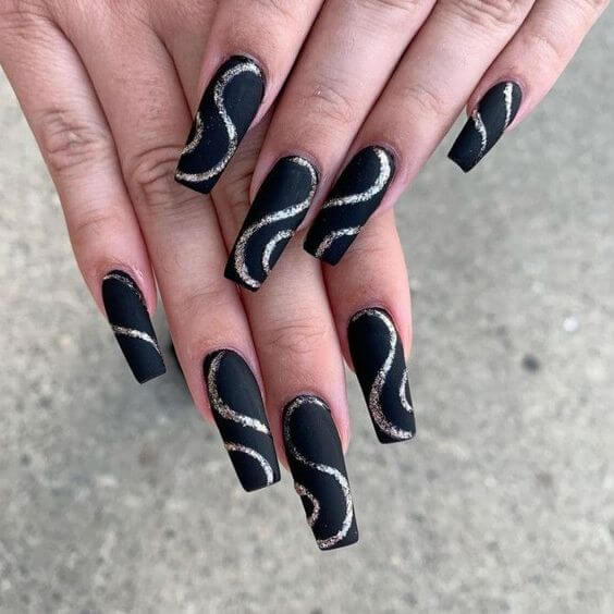 Black Swirl Nails