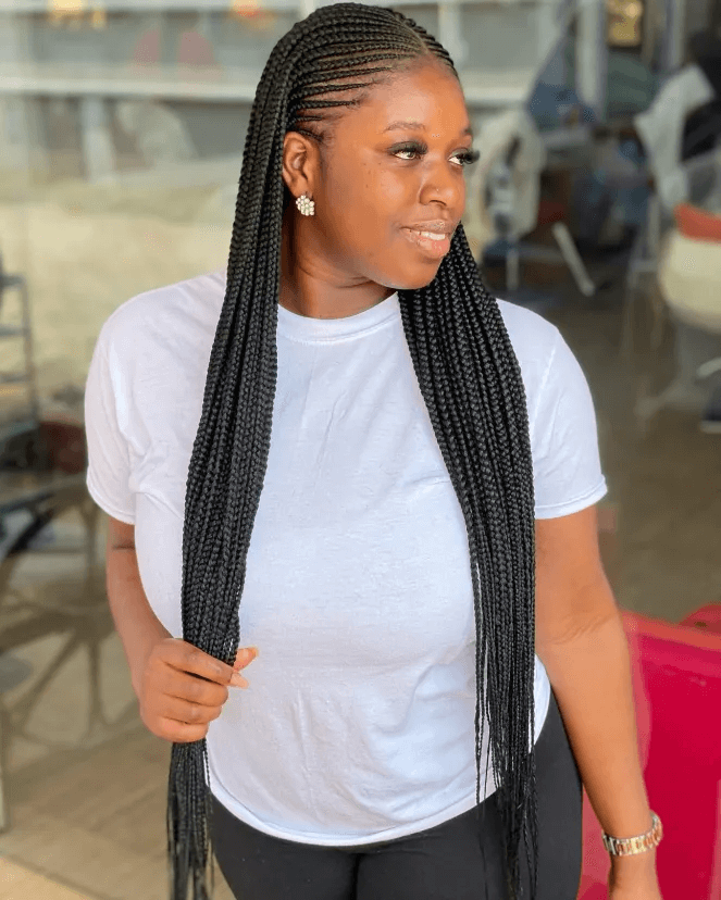 Super-Long Small Knotless Braids with Symmetrical Cornrows 