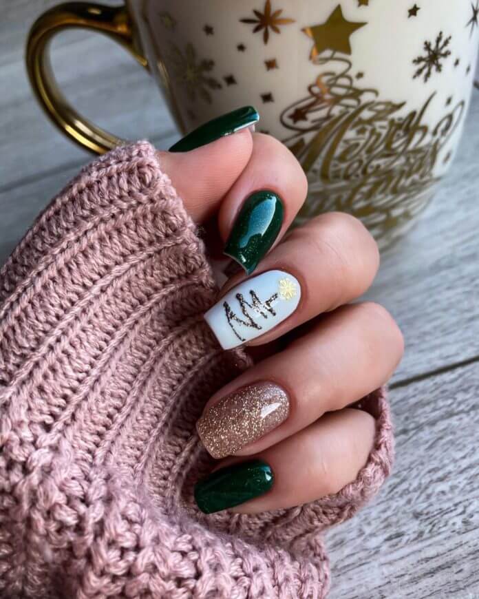 Festive green nails for Christmas 