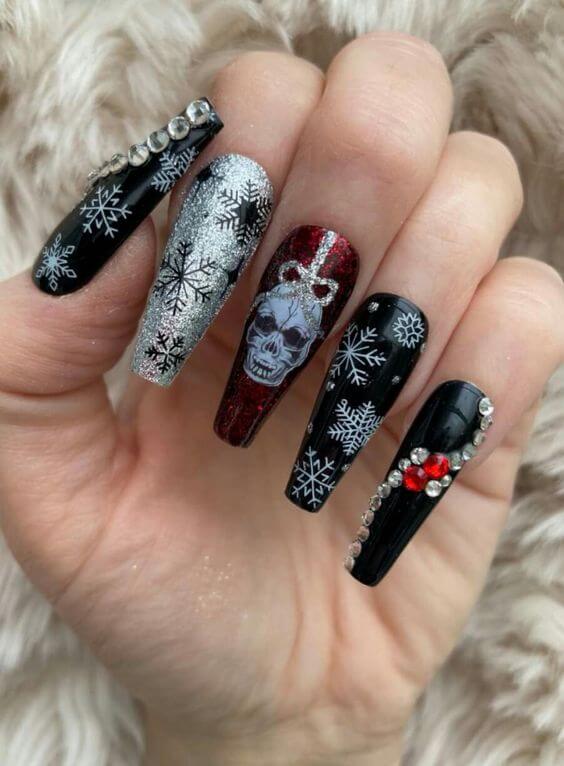 Gothic Christmas Nails