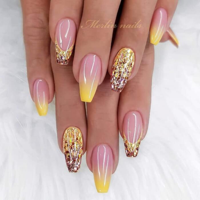 23 Dazzling Yellow Nails To Freshen Up Your Upcoming Summer Manicures