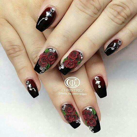 Elegant Nails With Red Roses