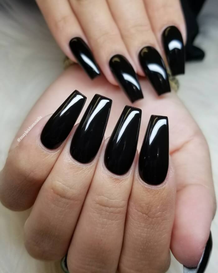 Black Coffin Nail Design 