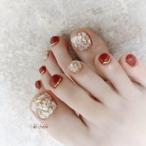 Red Toe Nails