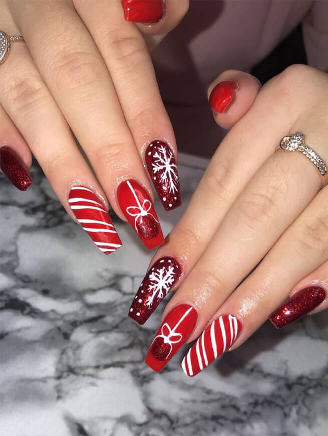 Red Christmas Nails