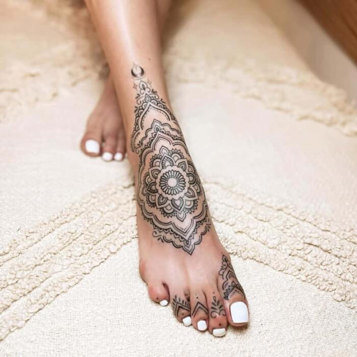 Mandala Tattoo Leg