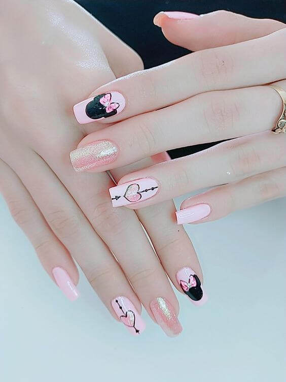 Disney Nails Minnie Mouse
