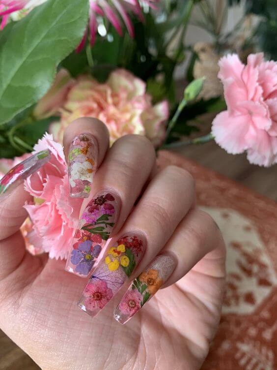 Dried Floral Nails