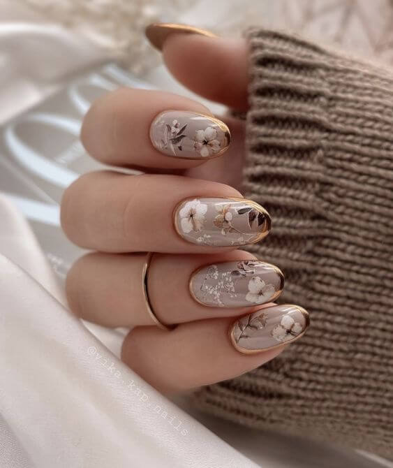 Gold Floral Nails