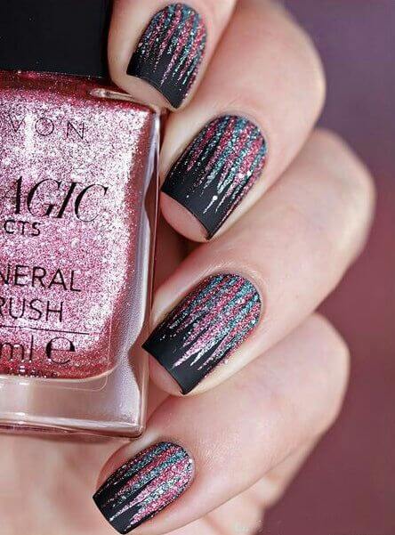 Black Holographic Nails