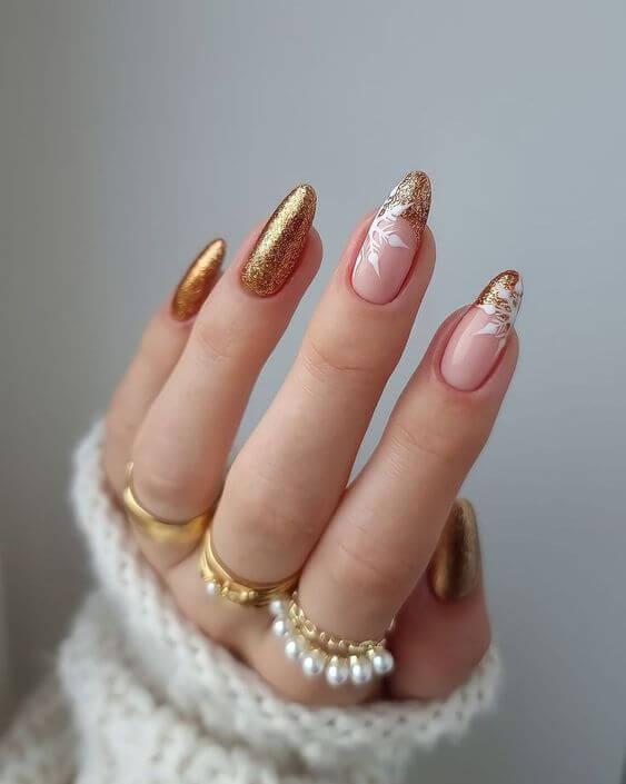 20 Cute Christmas Nails For Lovely Ladies To Rock The Final Months Of 2022 - 90