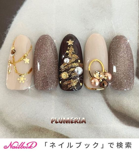 20 Cute Christmas Nails For Lovely Ladies To Rock The Final Months Of 2022 - 106