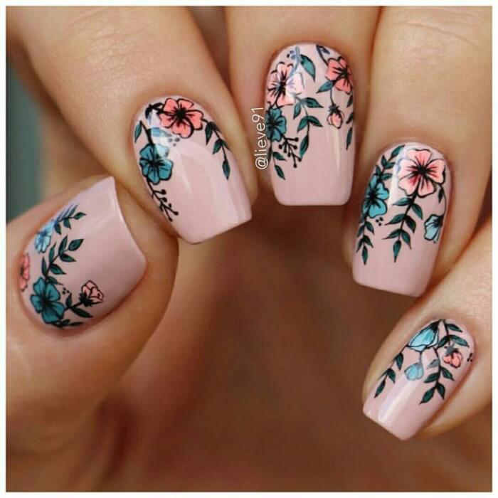 20 Floral Nail Designs That Are On Trend For 2023 14 