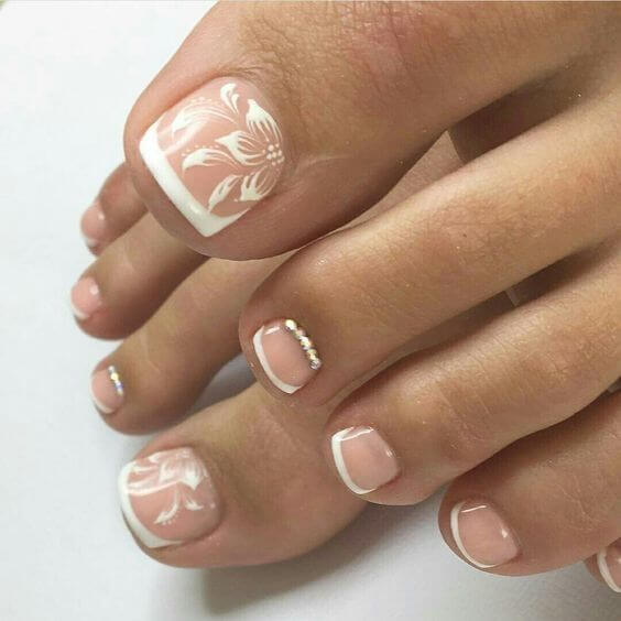 Check Out These 36 Inspiring French Tip Toe Pictures And A Guide To Achieve Them! - 269