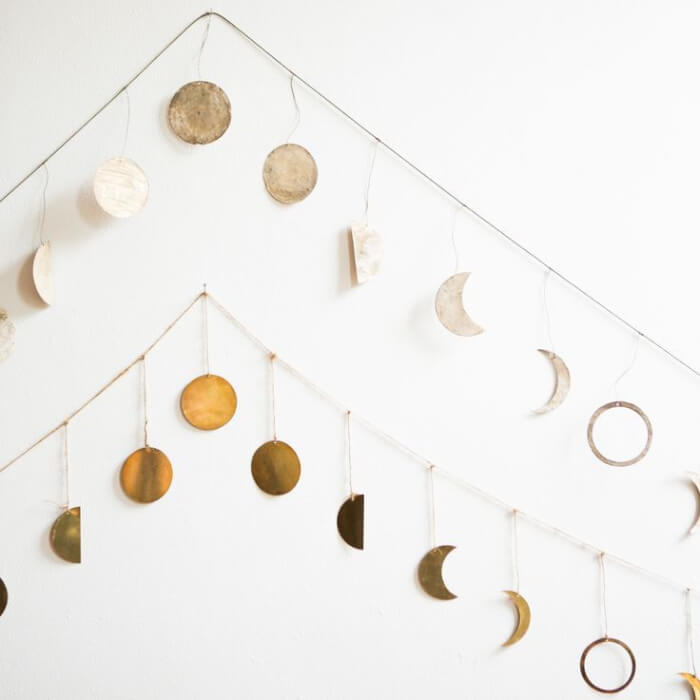 31 Budget-Friendly DIY Wall Hanging Ideas To Transform Your Walls - 233