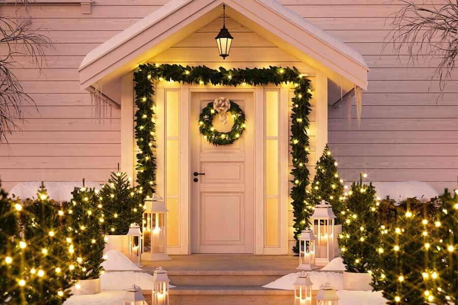 Embellish Your Front Porch With 43 Amazing Winter Décor Ideas - 317