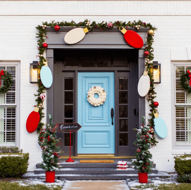 Embellish Your Front Porch With 43 Amazing Winter Décor Ideas - 267