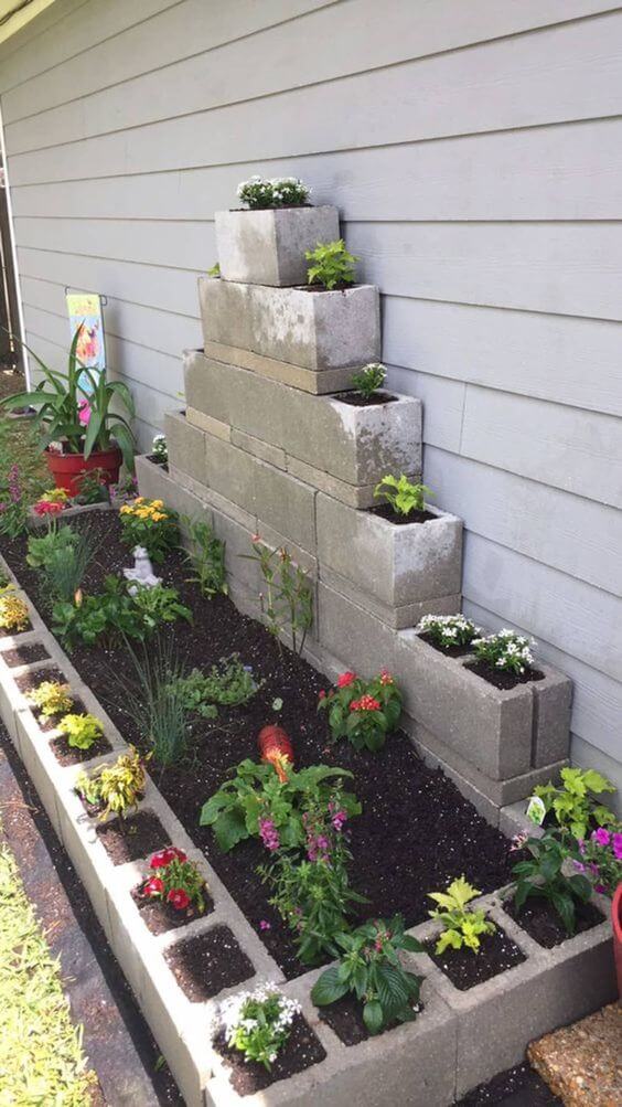 28 DIY Patio Garden Landscaping Ideas - 175