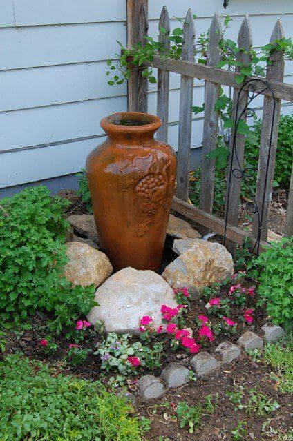 28 DIY Patio Garden Landscaping Ideas - 189