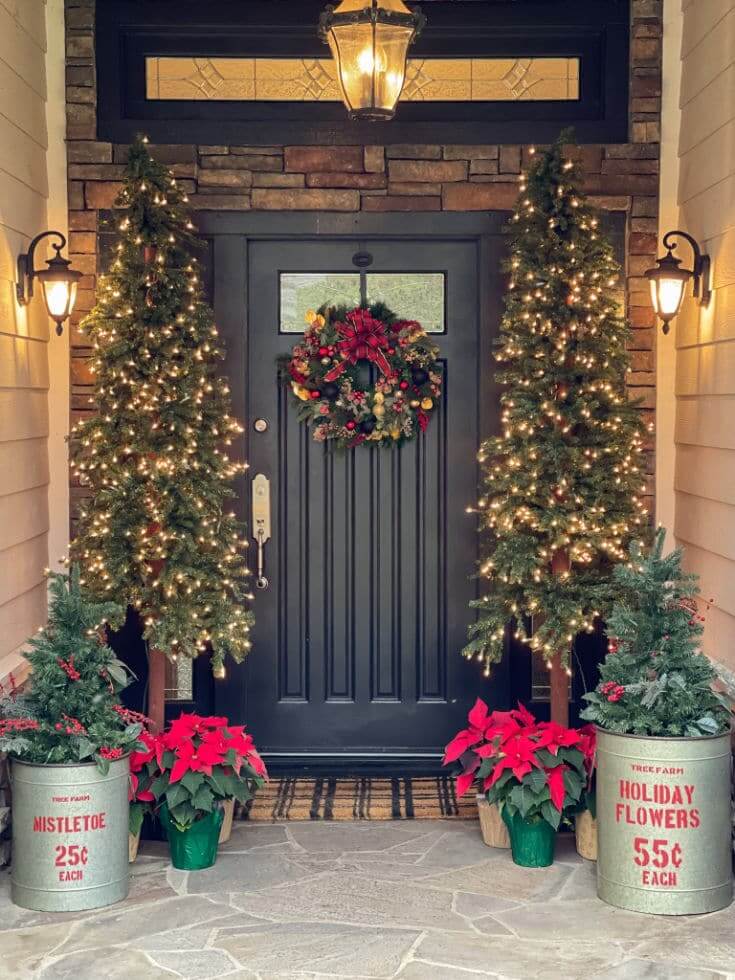 Embellish Your Front Porch With 43 Amazing Winter Décor Ideas - 343