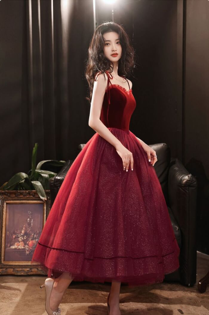 This Collection Of 31 Dazzling Red Dresses Is The Definition Of Beauty - 231