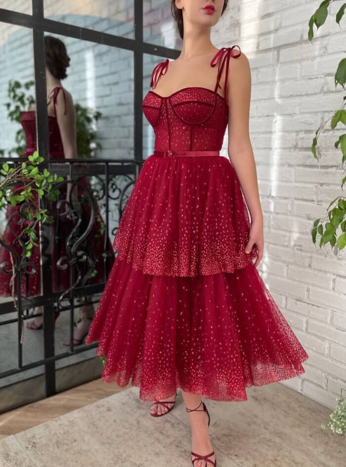 This Collection Of 31 Dazzling Red Dresses Is The Definition Of Beauty - 239